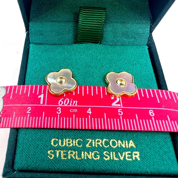 CHARLOTTE & LEXI, WOMENS STERLING SILVER, CLOVER EARRINGS WITH CUBIC ZIRCONIA - Picture 9 of 16